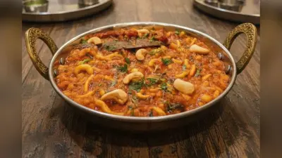 Kaju Gathiya Sabji Recipe: गुजराती अंदाज में बनाएं ये रिच और स्पेशल सब्जी, स्वाद ऐसा कि उंगलियां चाटते रह जाएंगे