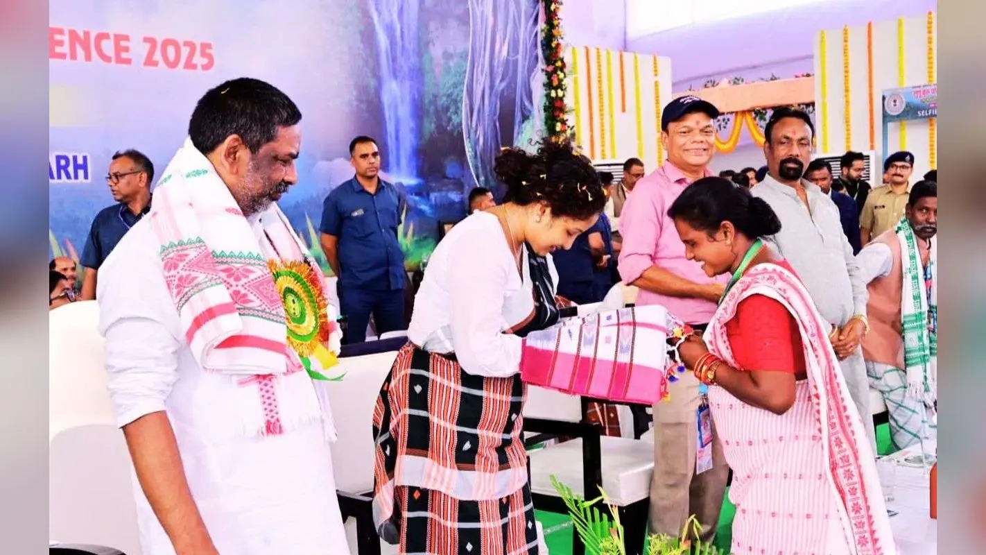 लुगुबुरु में अंतरराष्ट्रीय संताल सरना धर्म महासम्मेलन में बोले हेमंत सोरेन- मेरा सीएम होना कइयों को हजम नहीं हो रहा