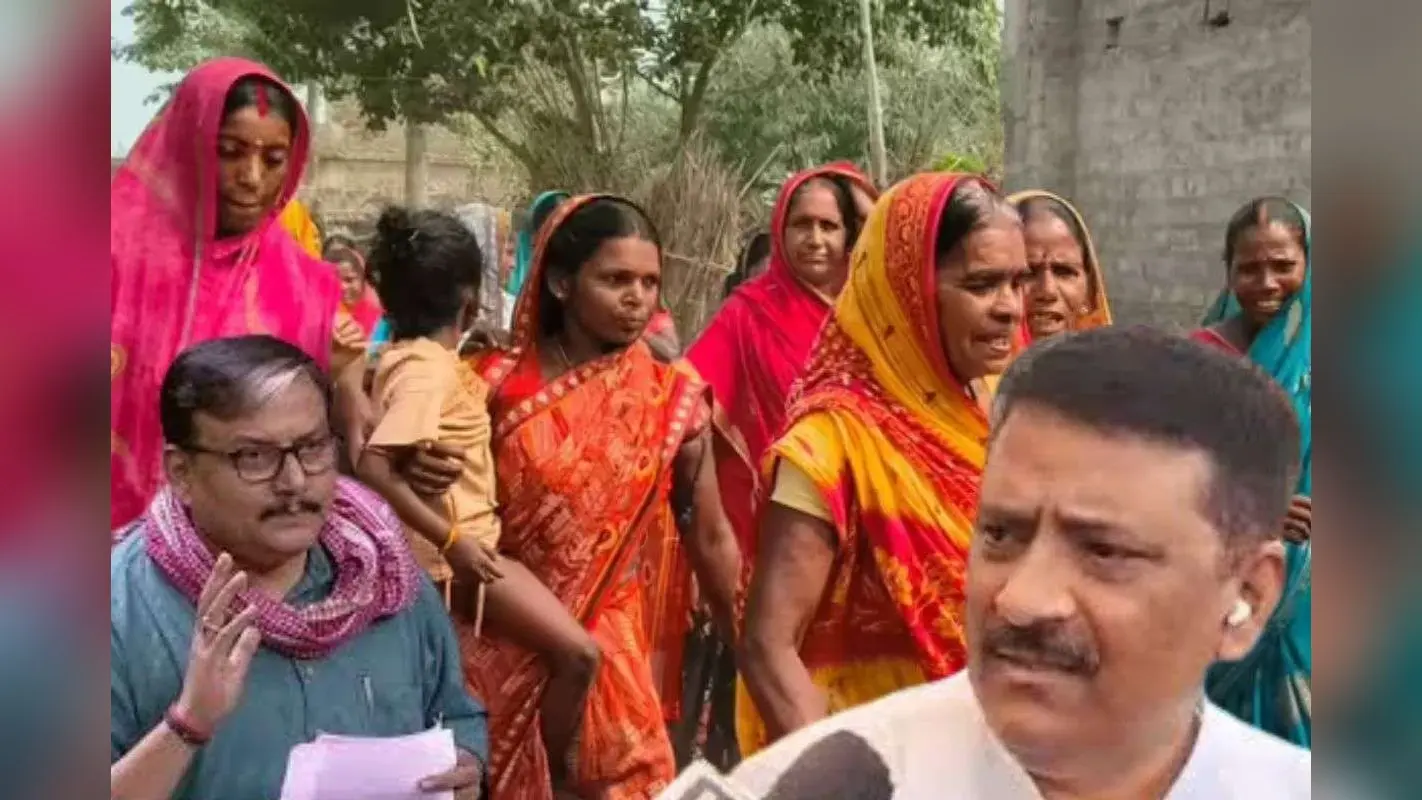Bihar Election 2025: ‘महिला रोजगार योजना’ पर सियासी जंग, राजद ने EC में पहुंचाई शिकायत, जदयू ने किया पलटवार