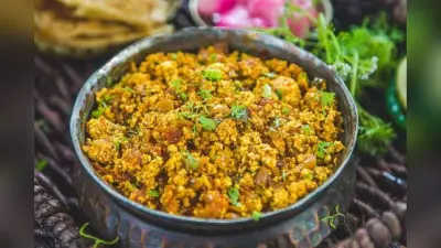 Paneer Bhurji Recipe: सर्दियों में सेहत और स्वाद दोनों के रखें ख्याल – ट्राई करें मिक्स वेज पनीर भुर्जी