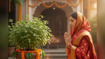 Mokshada Ekadashi 2025: मोक्षदा एकादशी पर तुलसी से जुड़ी ये गलतियां बनती हैं बड़ा पाप, जानें क्या करें और क्या न करें