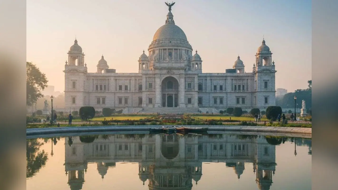 Famous Places to Visit in Kolkata: कोलकाता घूमने का बना रहे हैं प्लान, तो इन फेमस टूरिस्ट प्लेस को जरूर करें एक्सप्लोर