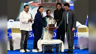 वर्ल्ड चैंपियन ऋचा घोष बनीं बंगाल पुलिस में DSP, मिला बंग भूषण सम्मान और नकद इनाम