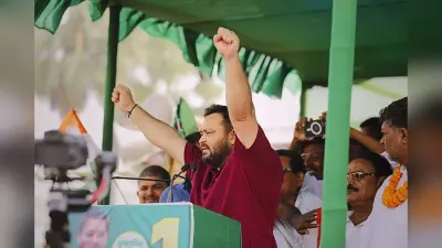 Bihar Elections 2025: जमुई में तीन मिनट में ही सभा को क्यों खत्म कर दिए तेजस्वी यादव? जानिए वजह