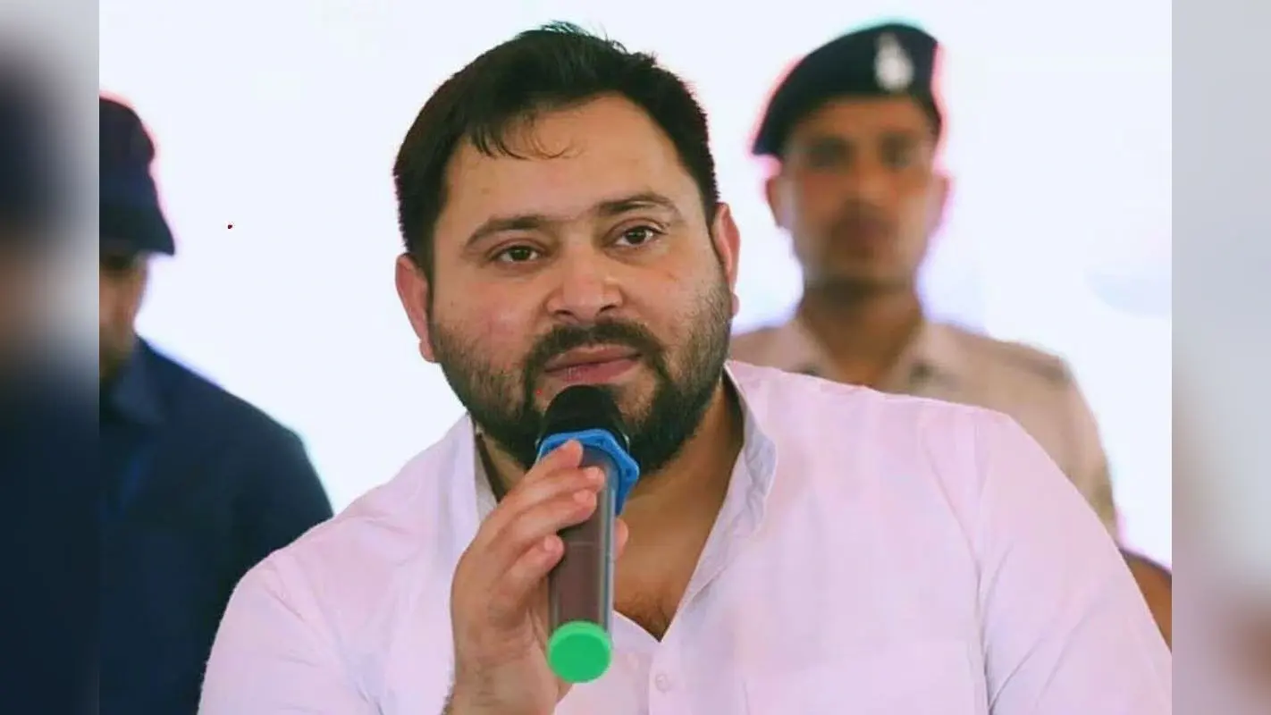 Bihar Election 2025: तेजस्वी यादव 14 जनवरी को महिलाओं के खाते में डालेंगे 30 हजार, जीविका दीदियों को देंगे सैलरी