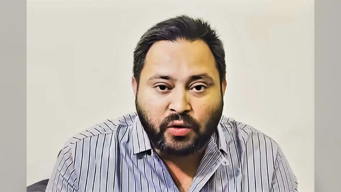 Bihar Elections 2025: तेजस्वी को मतदान में गड़बड़ी की आशंका, आधी रात लाइव आकर इस नेता पर लगाया बड़ा आरोप