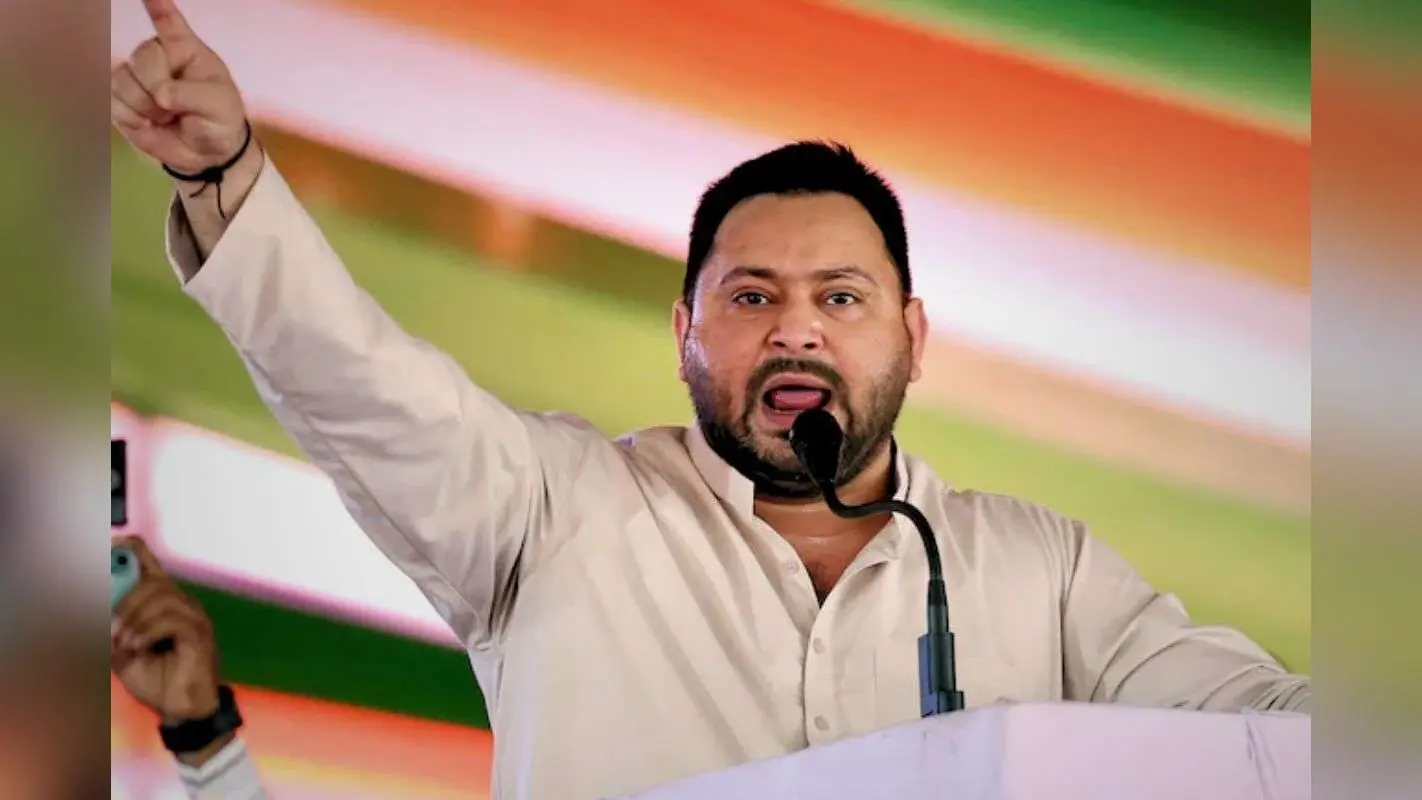 Bihar Elections 2025: भ्रष्टाचारियों को दिया टिकट, दुर्दांत अपराधियों के साथ साझा किया मंच…, तेजस्वी का PM Modi पर तीखा प्रहार