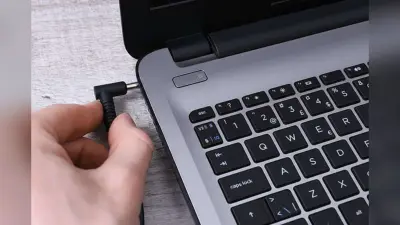 Laptop की बैटरी पलक झपकते ही हो जाती है खत्म? ये 5 तरीके आपकी बैटरी लाइफ को कर देंगे दुगना