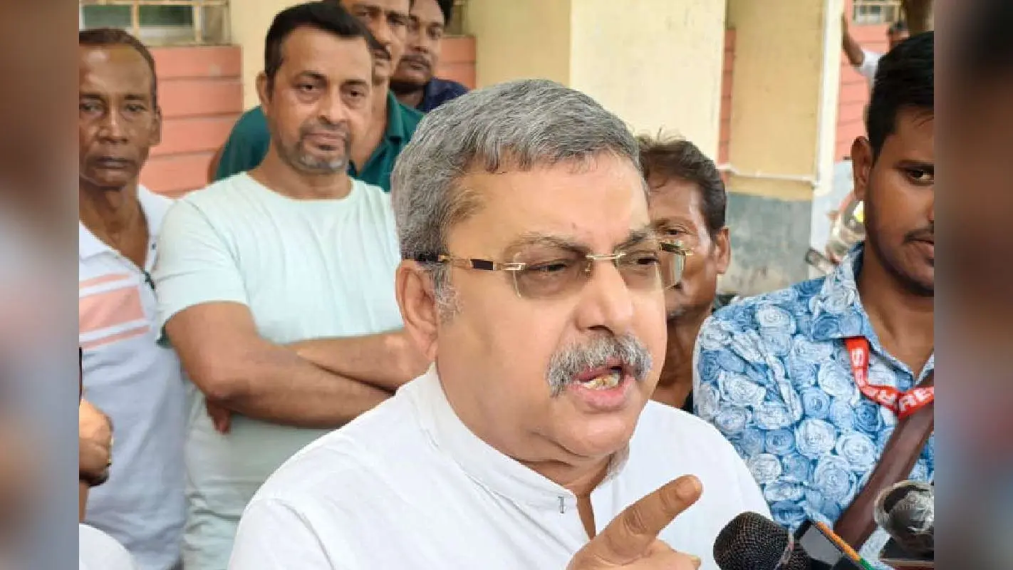 SIR in Bengal : बंगाल में बीएलओ क्यों हैं परेशान? टीएमसी सांसद ने किया बड़ा दावा