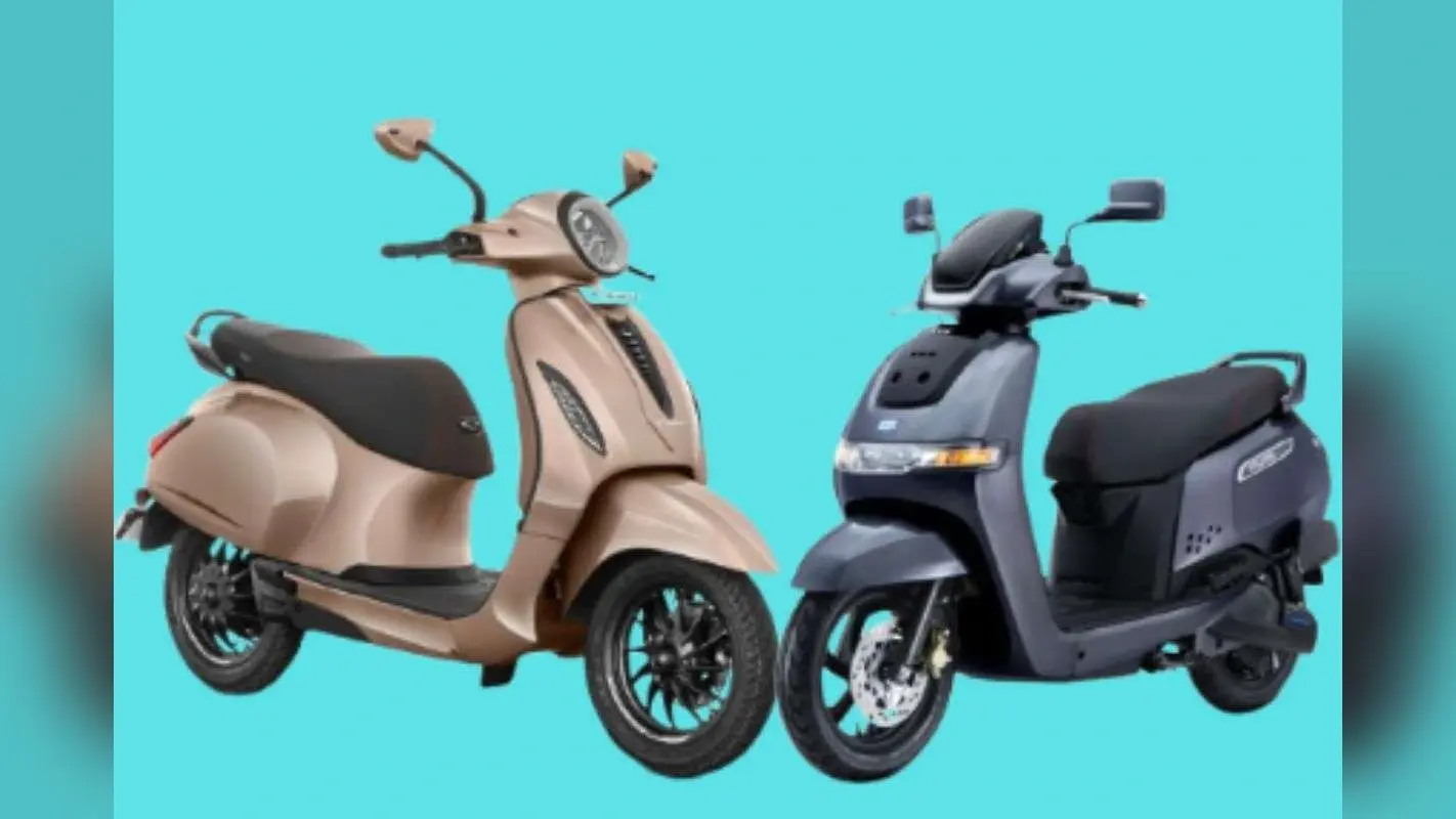 TVS iQube vs Bajaj Chetak: सबसे भरोसेमंद ब्रांड्स के इलेक्ट्रिक स्कूटर्स में बेहतर कौन?
