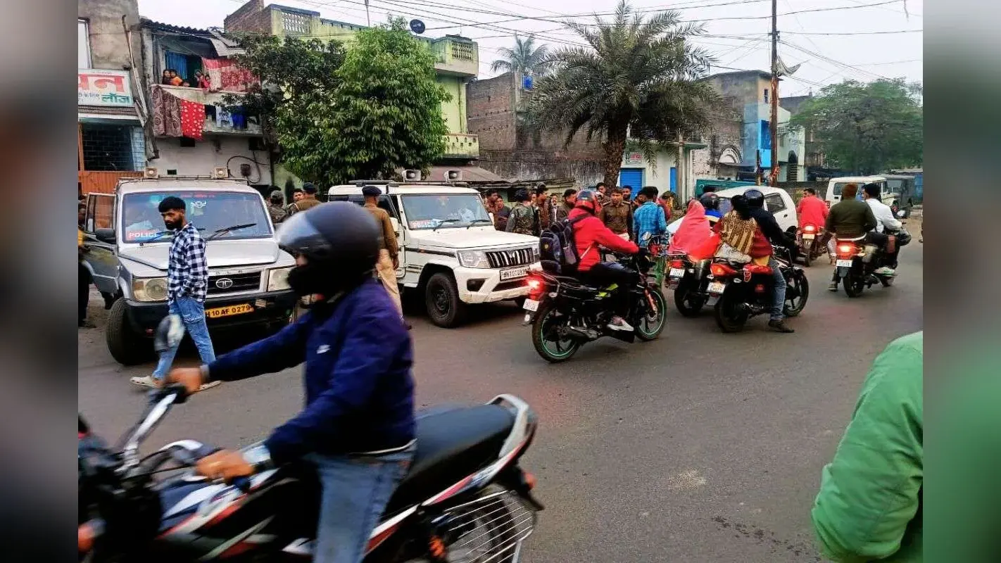 बंगाल कांस्टेबल परीक्षा से एक दिन पहले पेपर लीक! 30 युवक हिरासत में, झारखंड में कई जगह छापे
