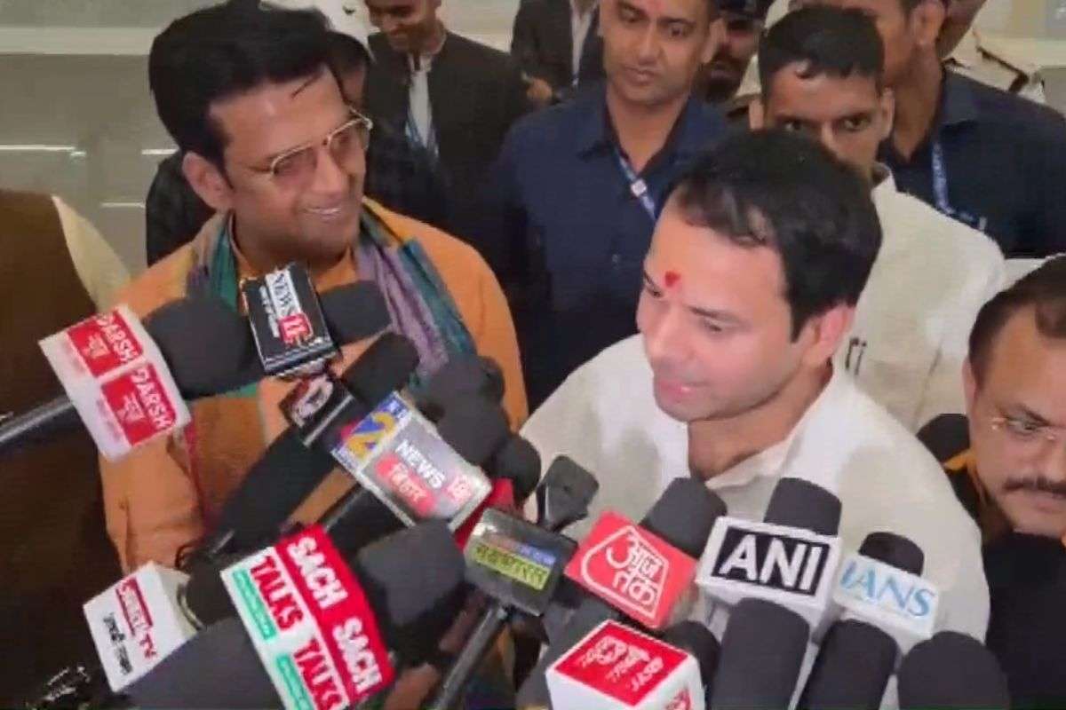 Bihar Politics : नतीजे बाद BJP के साथ ‘शंखनाद’ करेंगे तेज प्रताप? रवि किशन ने बनारसी अंदाज में दिया ‘खुला ऑफर’