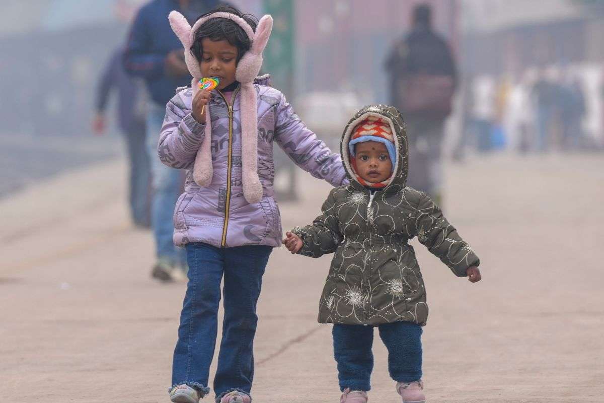 Cold Wave Alert: जारी रहेगा शीतलहर का प्रकोप, भीषण सर्दी से कांप सकते हैं ये राज्य, घना कोहरा बढ़ाएगा परेशानी