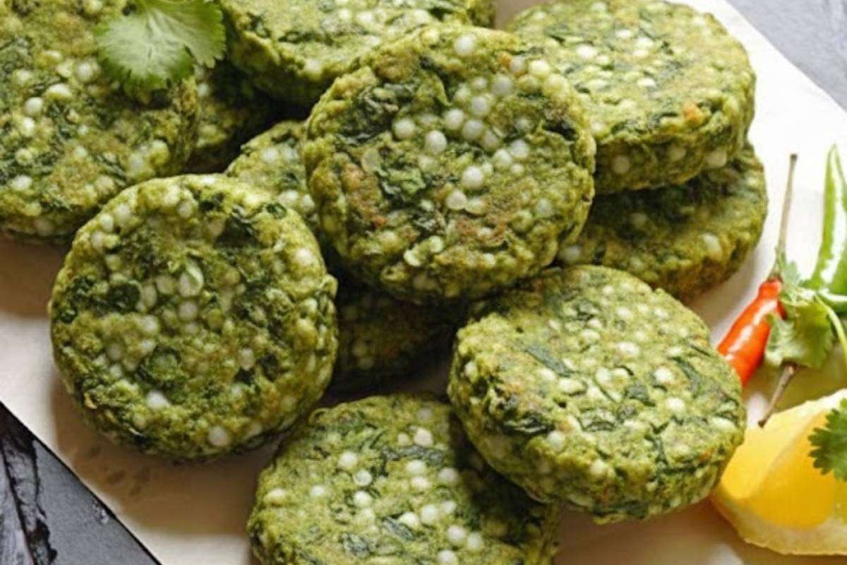 Palak Sabudana Vada Ingredients and Recipe in Hindi