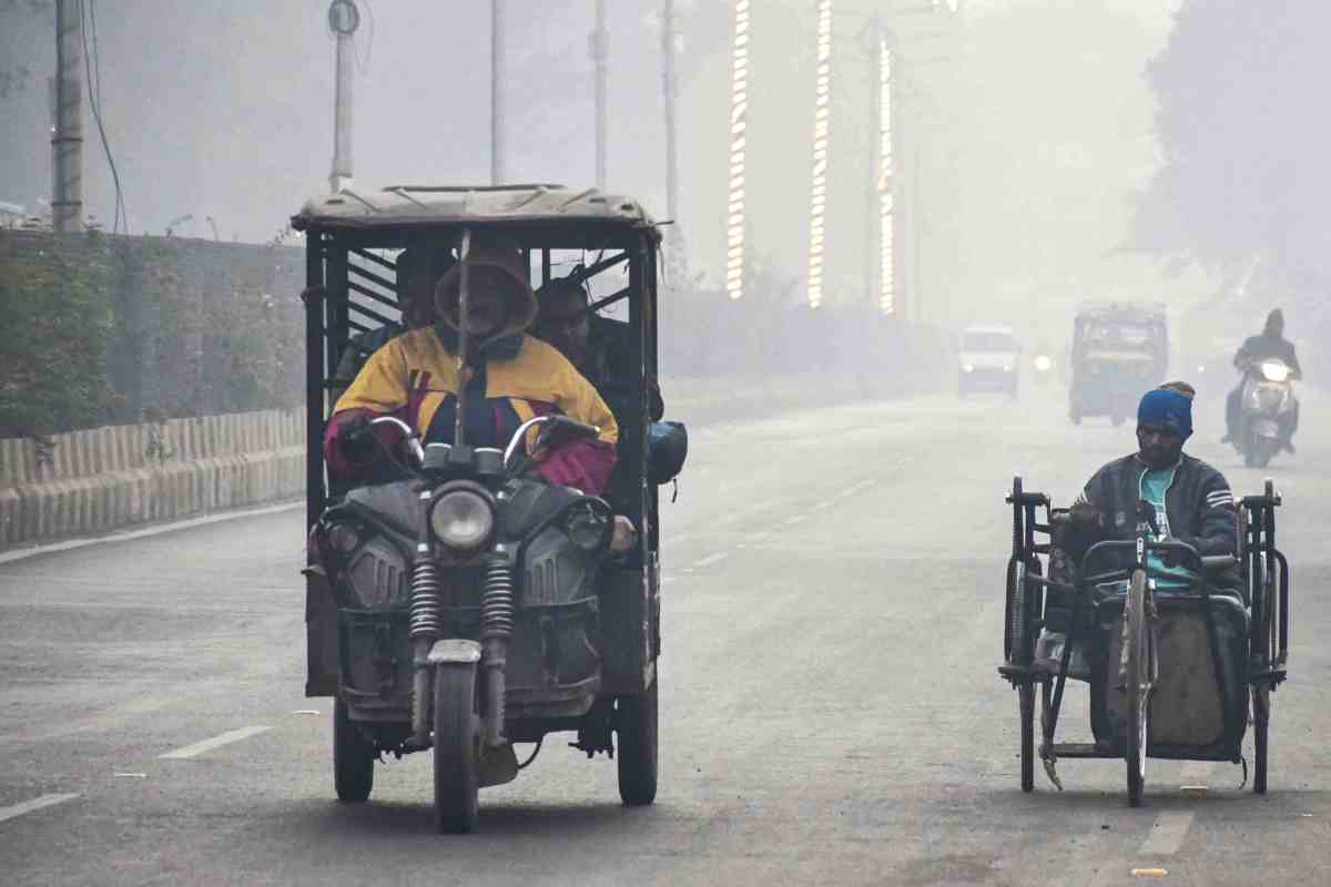 Aaj ka Mausam : और गिरेगा पारा, कांपेंगे लोग, IMD ने जारी किया शीतलहर का अलर्ट
