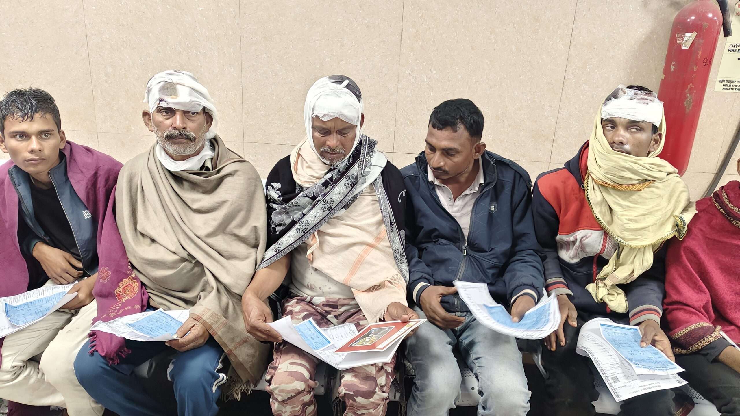 जमीन के विवाद में दो पक्षों के बीच मारपीट, 10 लोग जख्मी