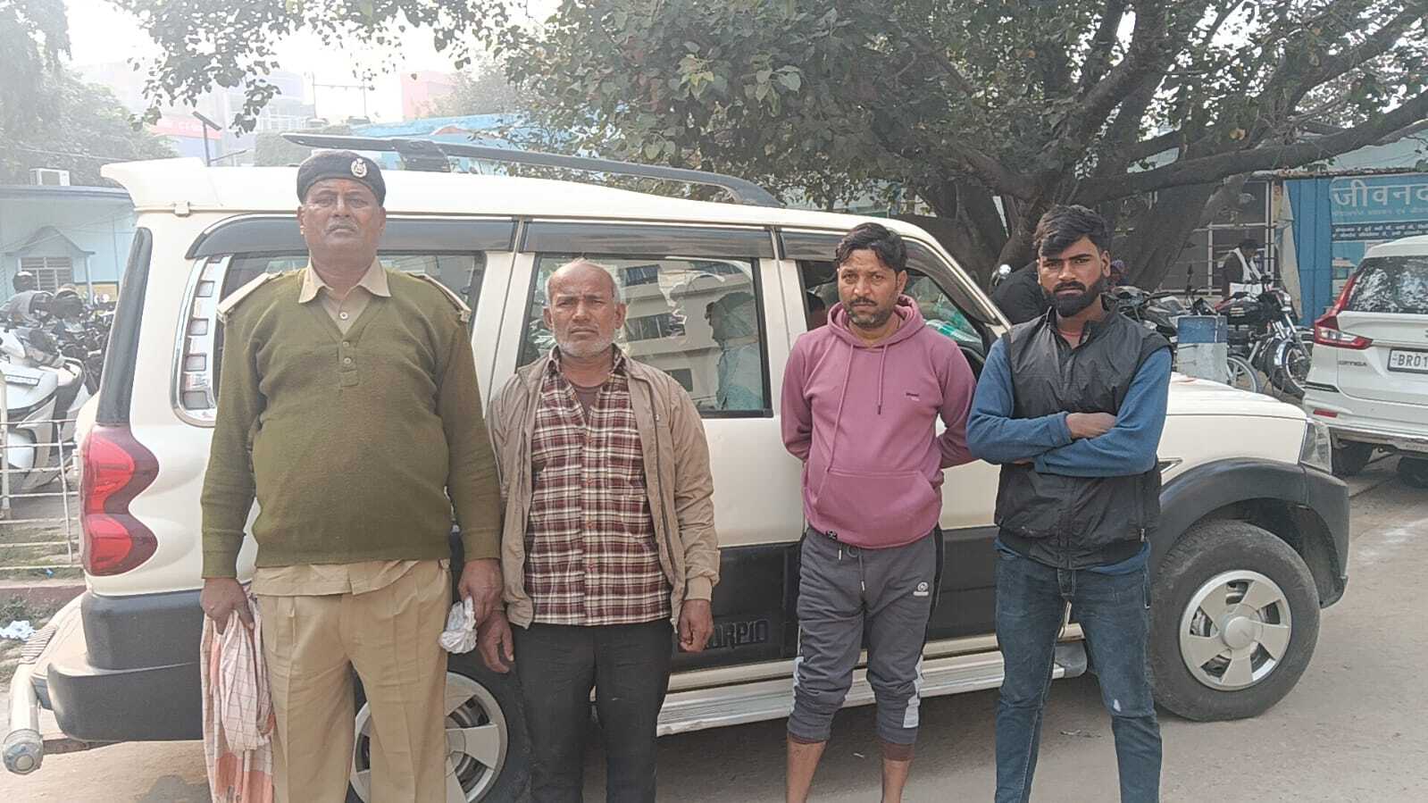 विश्वंभरपुर में तेज रफ्तार ट्रैक्टर की चपेट में आने से स्कूटी सवार की मौत, चालक धराया