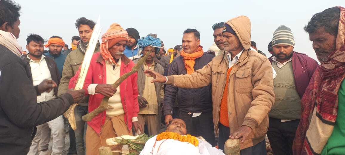 समाजसेवी के पिता का निधन, शोक की लहर
