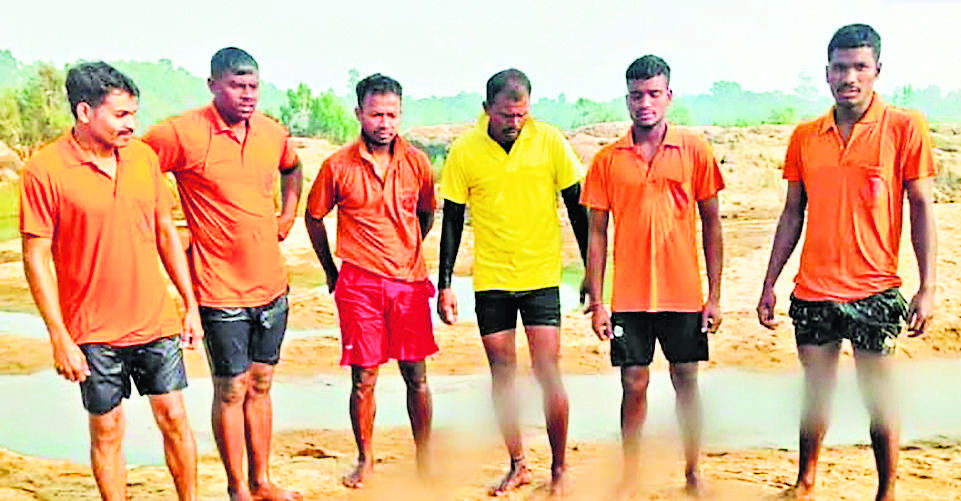 Rourkela News : ब्राह्मणी नदी में डूबने से युवक-युवती की मौत, पुलिस छानबीन में जुटी