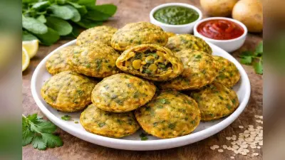 Aloo Palak Kachori Recipe: सर्दियों में कुछ खास और टेस्टी नाश्ता चाहिए? ट्राई करें आलू पालक की करारी कचौरी
