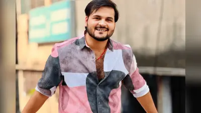 Arvind Akela Kallu: गरीबी से स्टारडम तक, रिक्शा बनाने वाले का बेटा बना भोजपुरी का ‘यूथ सुपरस्टार’, जानें अरविंद अकेला कल्लू की जर्नी और नेटवर्थ