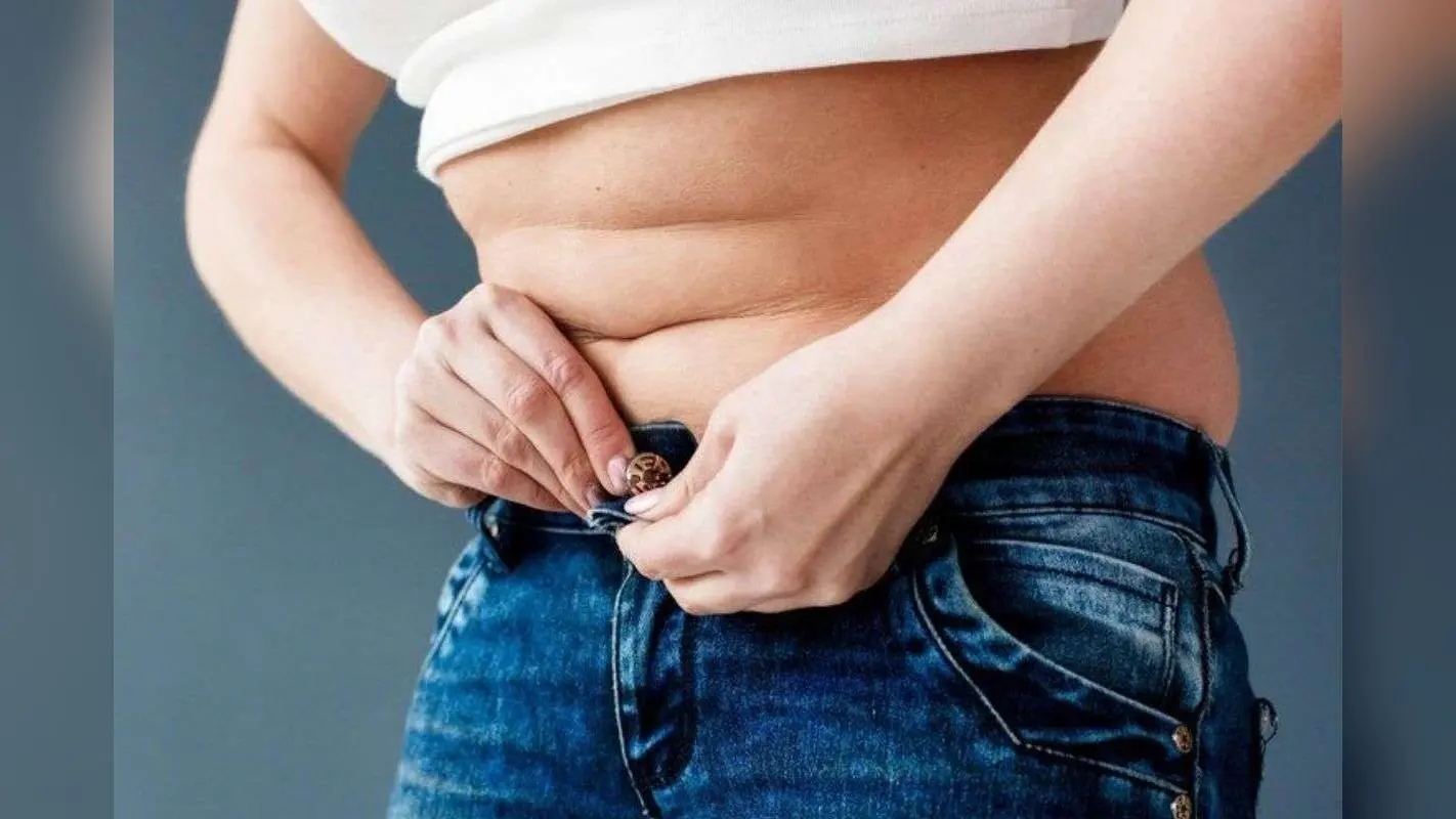 5 Yoga Poses for Belly Fat: सहेली की शादी में दिखना है बिलकुल फिट, तो आज ही शुरू कर दें ये 5 आसान योगासन, दिखेगा तेज फर्क