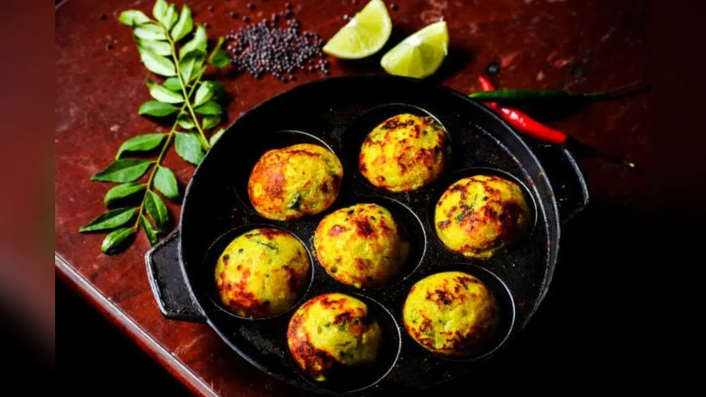 Capsicum Appam Recipe: झटपट ब्रेकफास्ट के लिए नो टेंशन, बस मिनटों में ऐसे बनाएं शिमला मिर्च अप्पम
