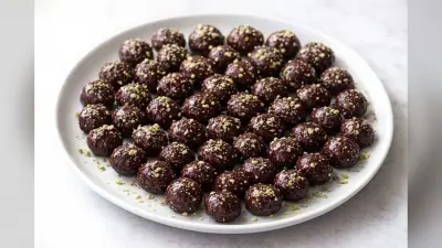 Chocolate Makhana Recipe: घर पर बनाएं हेल्दी, कुरकुरे और चॉकलेटी मखाने, स्नैकिंग के लिए परफेक्ट