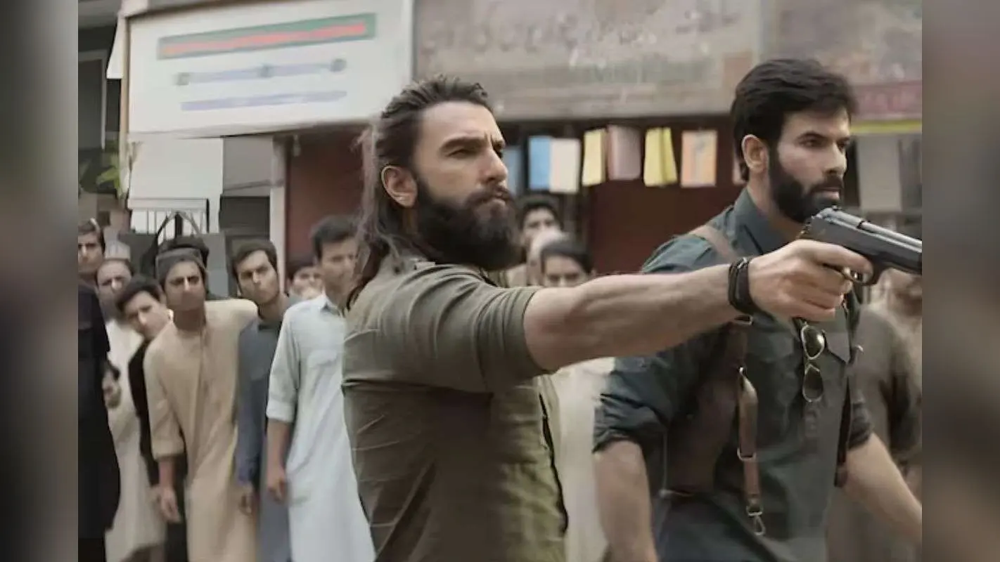 Dhurandhar Box Office Records: बॉक्स ऑफिस पर तबाही बनी ‘धुरंधर’, ओपनिंग वीकेंड में रचा नया इतिहास, टूटे ‘सैयारा’, ‘कांतारा 1’ और ‘सिकंदर’ के रिकॉर्ड