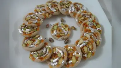 kaju Jalebi Recipe: नहीं खाई होगी ऐसी शाही काजू जलेबी, बहुत आसान है इसकी रेसिपी