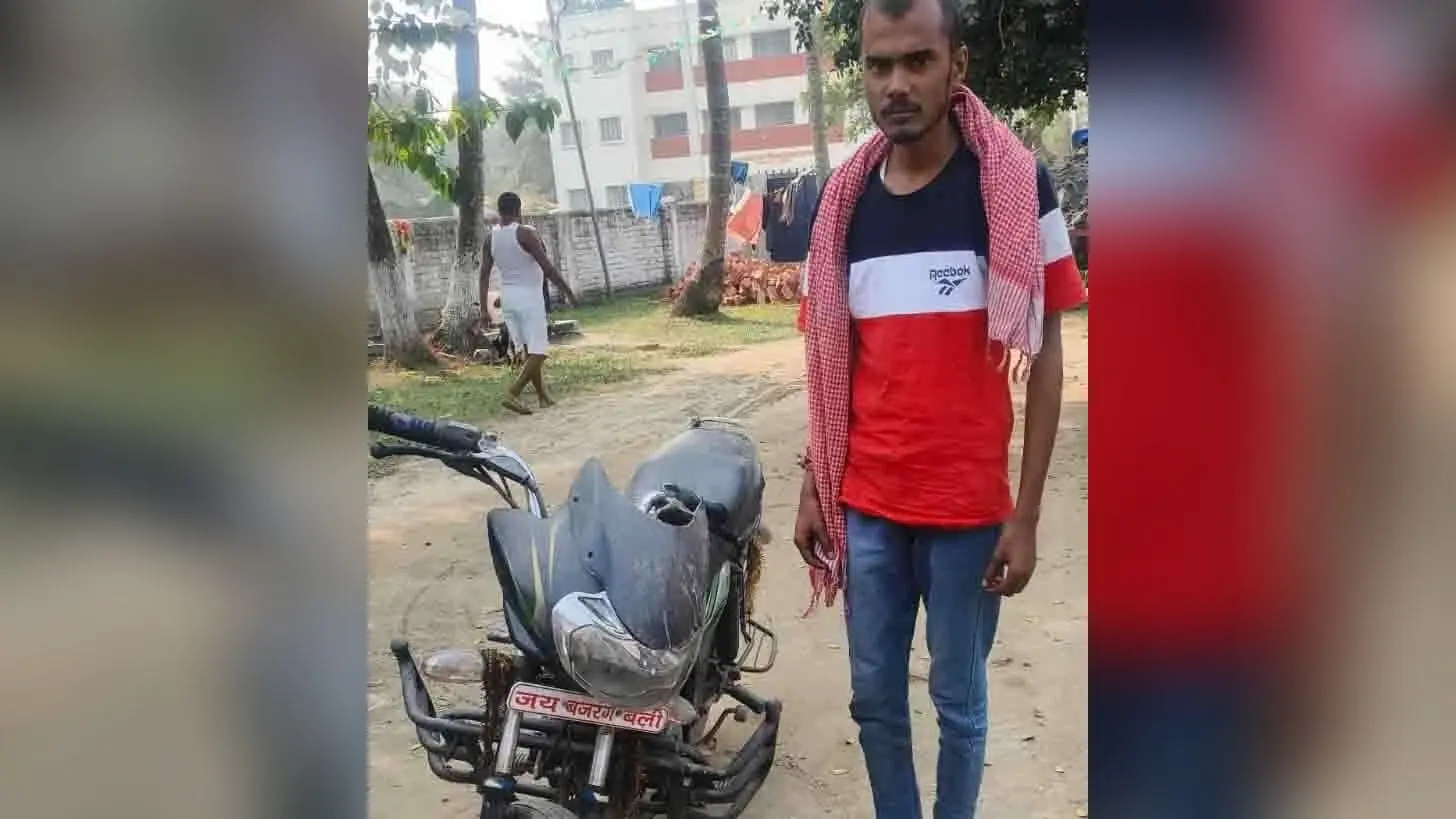 चोरी की बाइक के साथ युवक को दबोचा