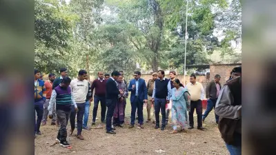योजनाओं का लाभ किसानों तक समय पर पहुंचाएं : डीएम