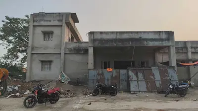 आवंटन के अभाव में सम्राट अशोक भवन बनने से पहले हुआ जर्जर