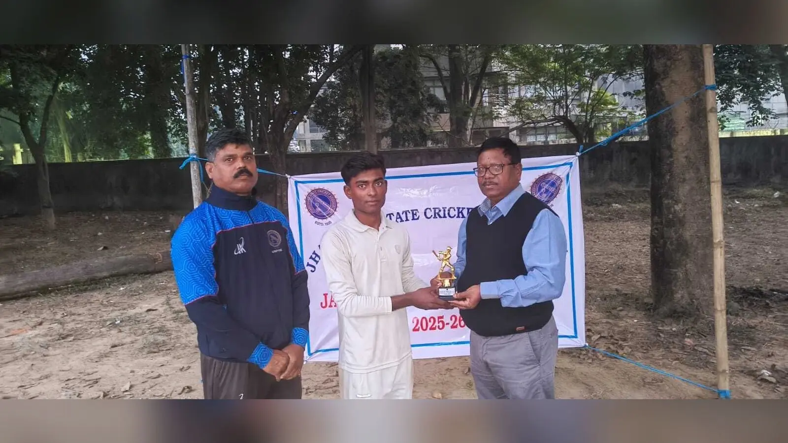 Jsca A Division league : स्टूडेंट सीसी व स्कूल ऑफ क्रिकेट का मैच रहा टाई