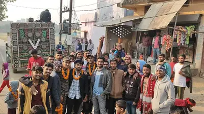 छुट्टी पर घर लौटे अग्निवीरों का युवाओं ने किया भव्य स्वागत