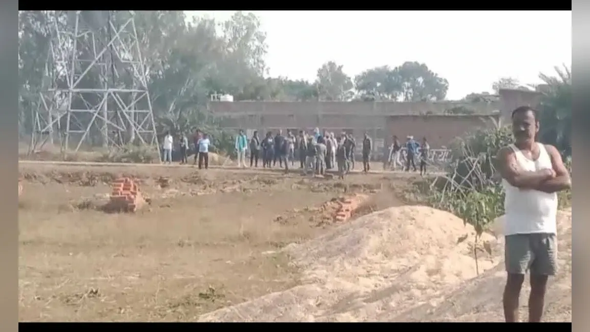 Giridih News :भूमि विवाद को ले घोरंजो में दो गुटों के बीच तनाव