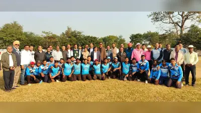 East Singhbhum News : क्रिकेट टूर्नामेंट क्षेत्र की एकता का आधार: श्याम सुंदर