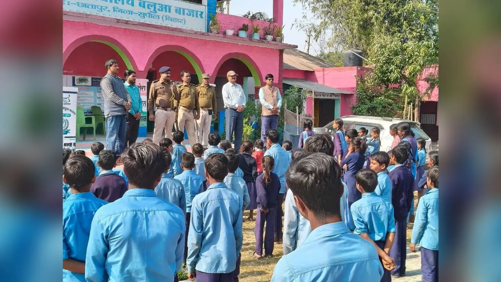 बच्चों को नशा-मुक्त व अनुशासित रहने का दिया संदेश