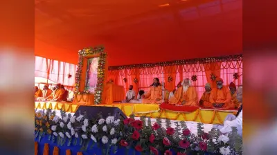 झूठ, चोरी, नशा, हिंसा जैसे पापों से बचकर रहें: गुरुसेवी
