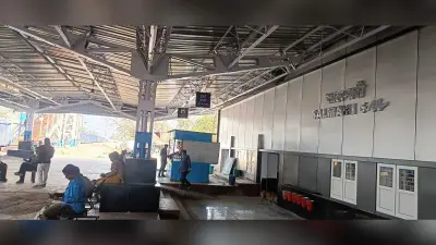 सालमारी स्टेशन में यात्री सुविधा का घोर अभाव