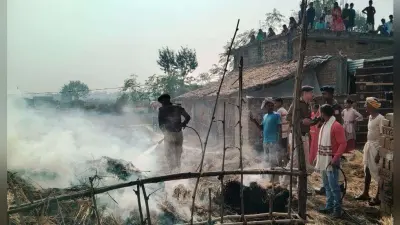 फूस की झोपड़ी में लगी आग, सामान सहित नगदी जलकर राख