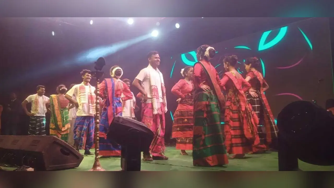 Chaibasa News : चाईबासा स्पोर्ट्स एसोसिएशन मैदान में क्रिसमस गैदरिंग