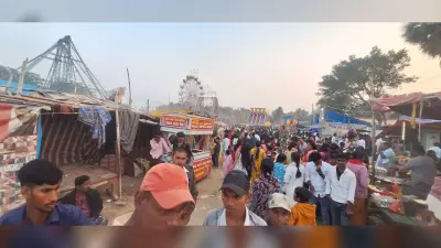 आसमानी झूले व अजमेरी नाव और मनिहारी दुकानों से मेले की रौनक बढ़ी