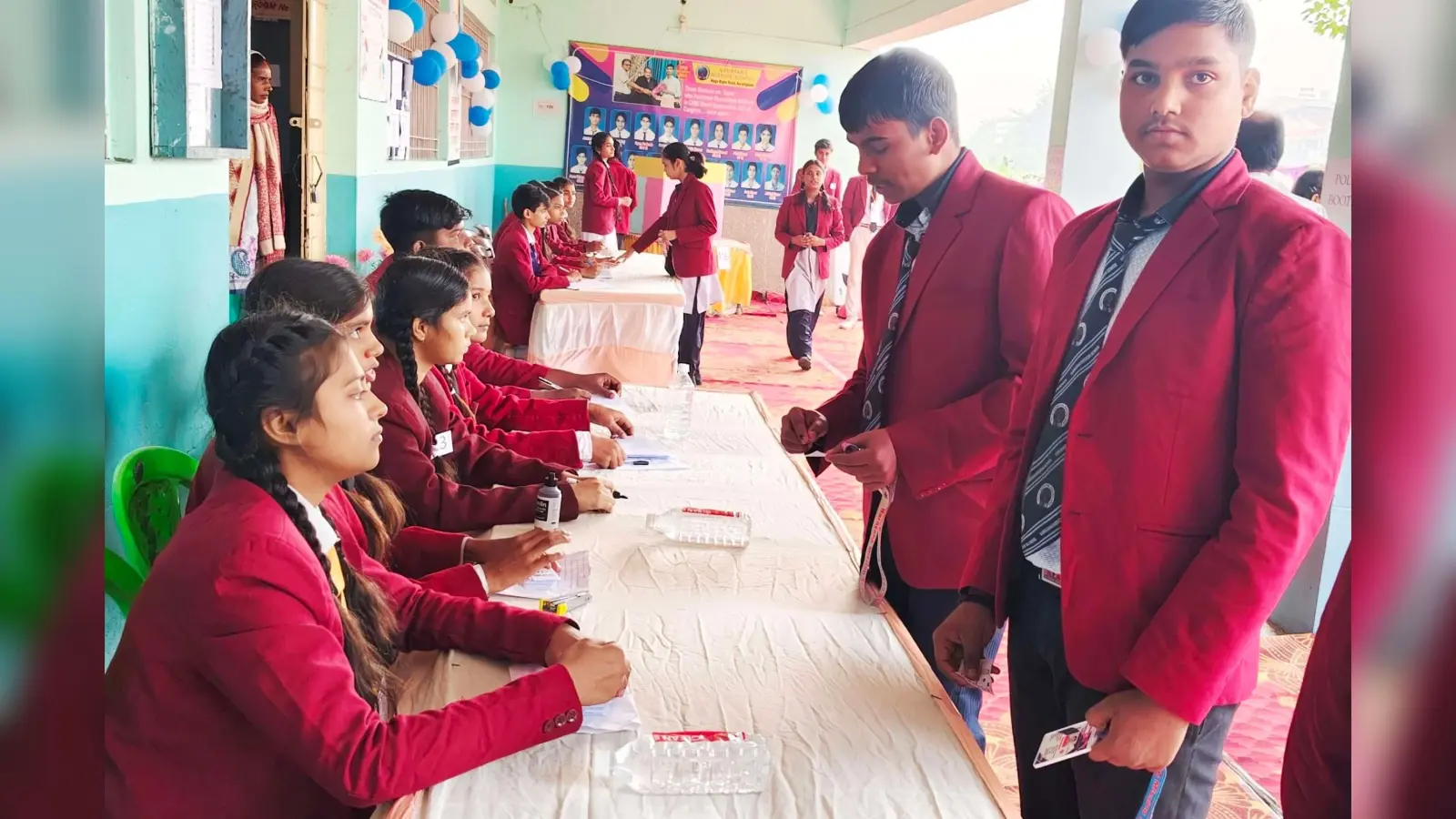 नारायणा मिशन स्कूल में हेड ब्वाॅय व गर्ल के लिए चुनाव संपन्न, परिणाम 11 को
