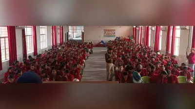 स्कूली बच्चों को साइबर फ्रॉड से बचने की एक्सपर्ट ने दी जानकारी
