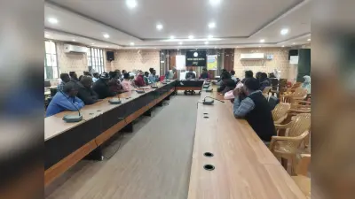 संपन्न कार्डधारियों को करें चिह्नित : बीडीओ