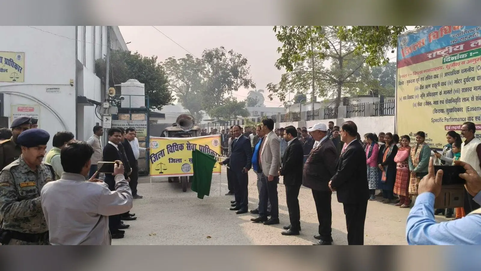 राष्ट्रीय लोक अदालत को सफल बनाने के लिए निकला जागरूकता रथ