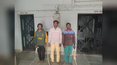 तीन वारंटियों को किया गिरफ्तार