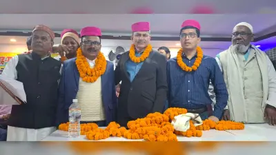 समारोह में सेवानिवृत्त बीईओ को दी गयी विदाई