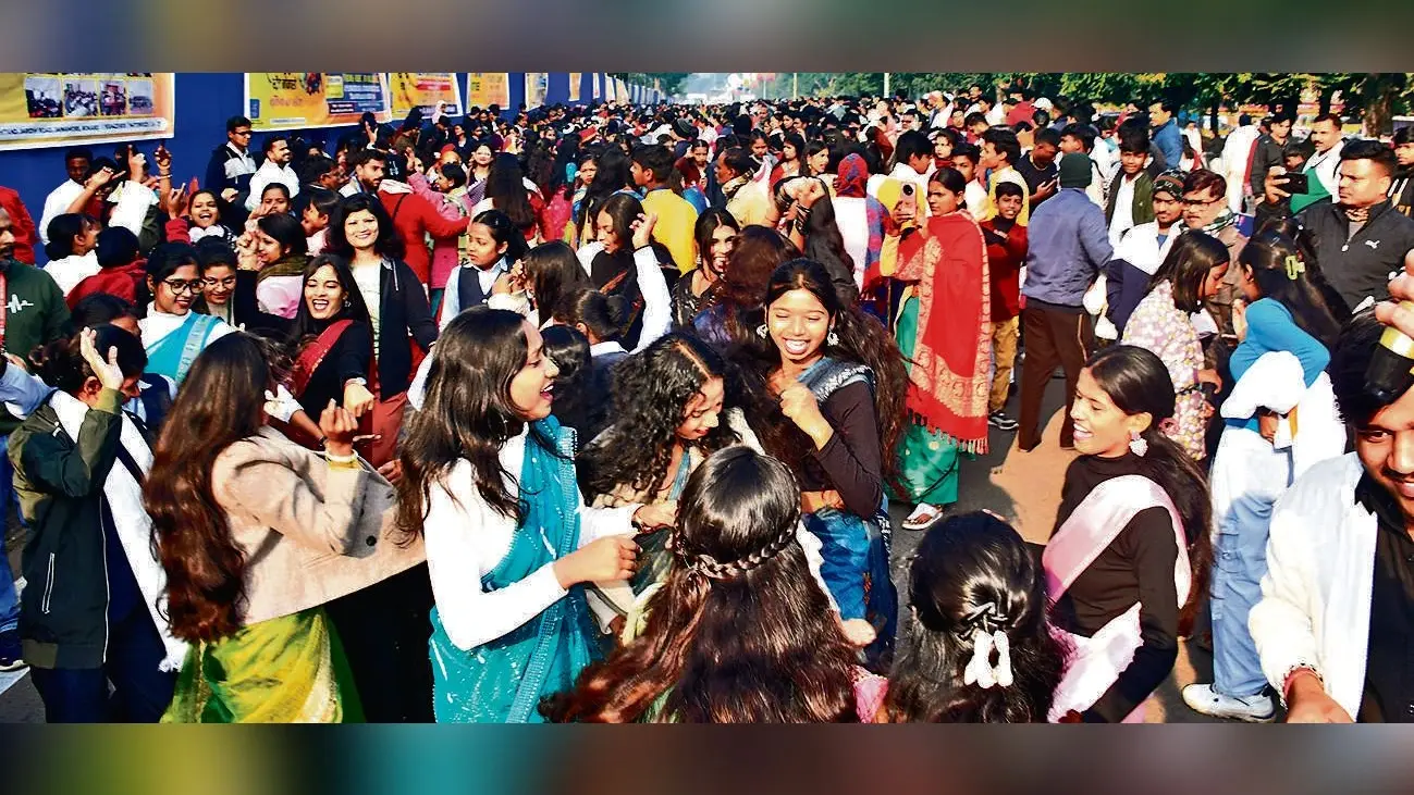 Bokaro News : स्वस्थ, सक्रिय और खुशहाल जीवन जीने के लिए लोग हुए प्रेरित